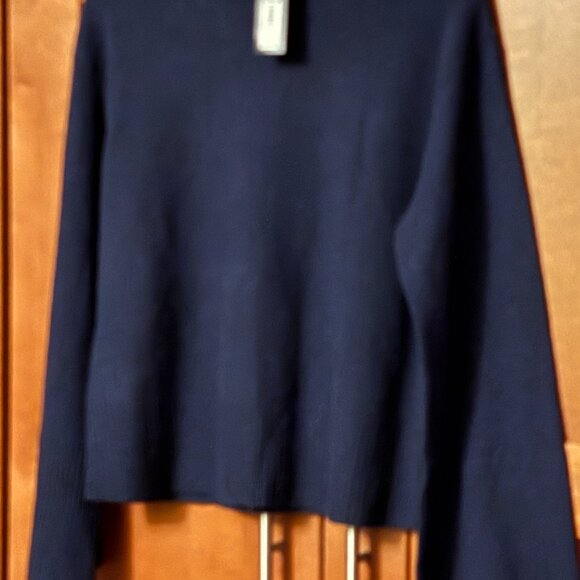 Banana Republic Sz M Cashmere Mock-neck woman Navy Sweter , pullover $170 - Picture 2 of 6